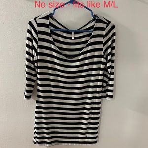 Set of 3 maternity tops